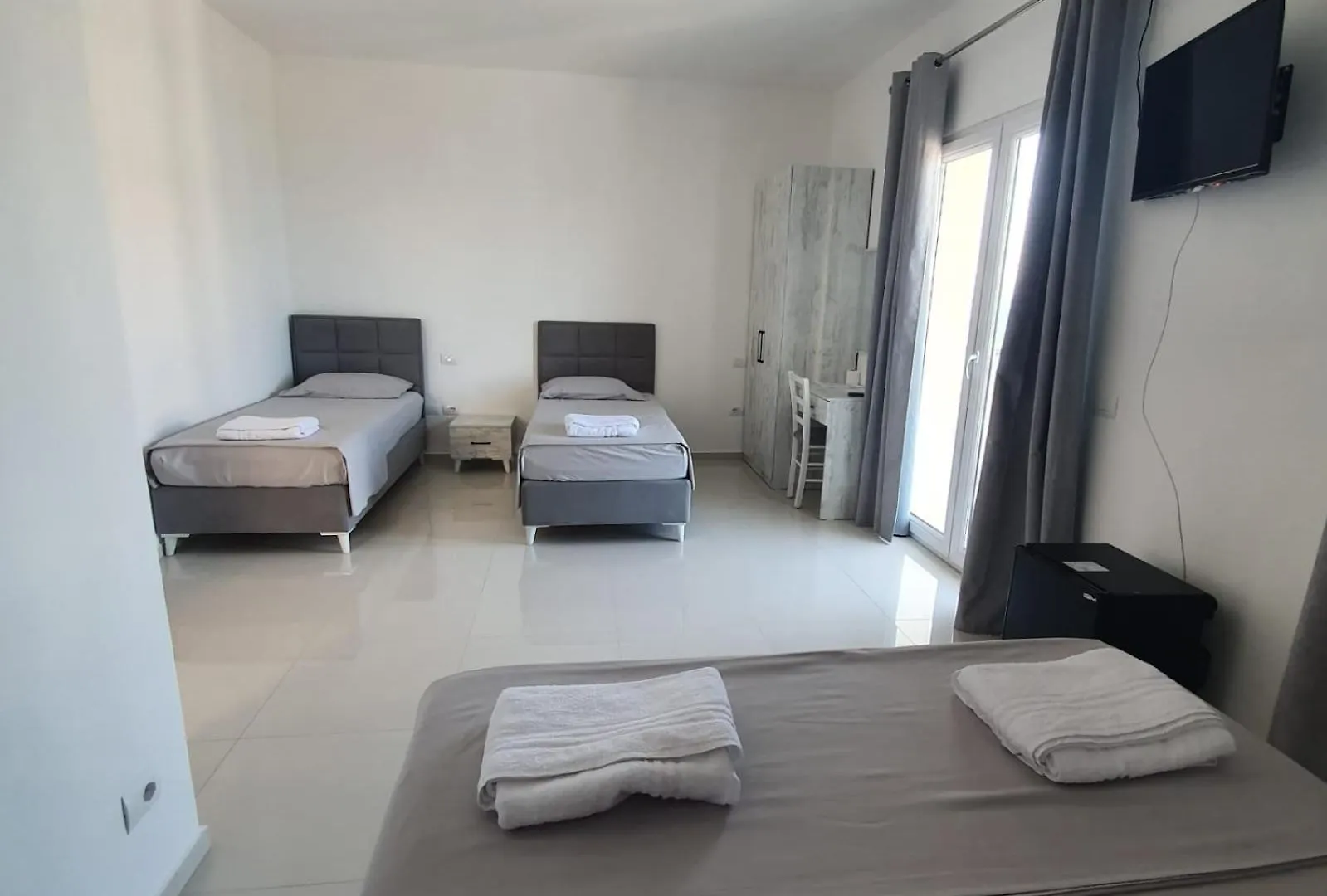 Hotel 33 Shengjin