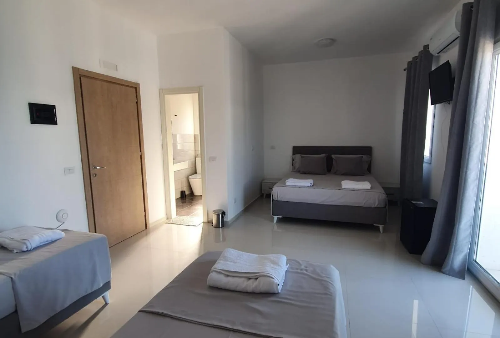 Hotel 33 Shengjin